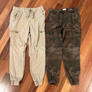 Men’s Sonoma Sz S Khaki and Camouflage Cargo Joggers - Like New!